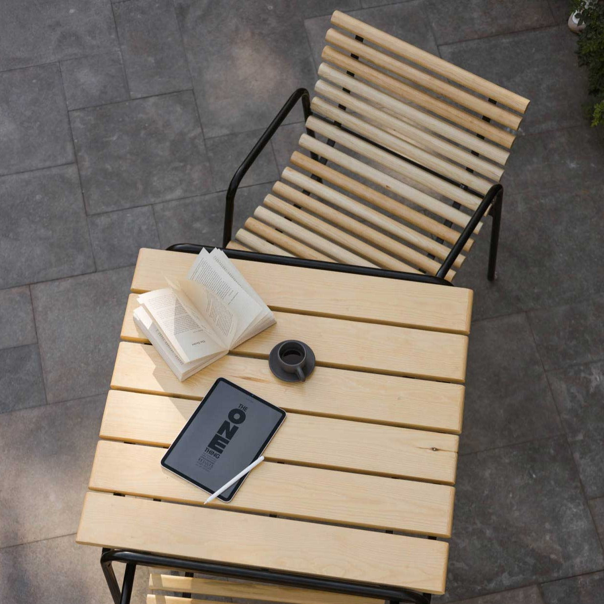 ilma Outdoor Table
