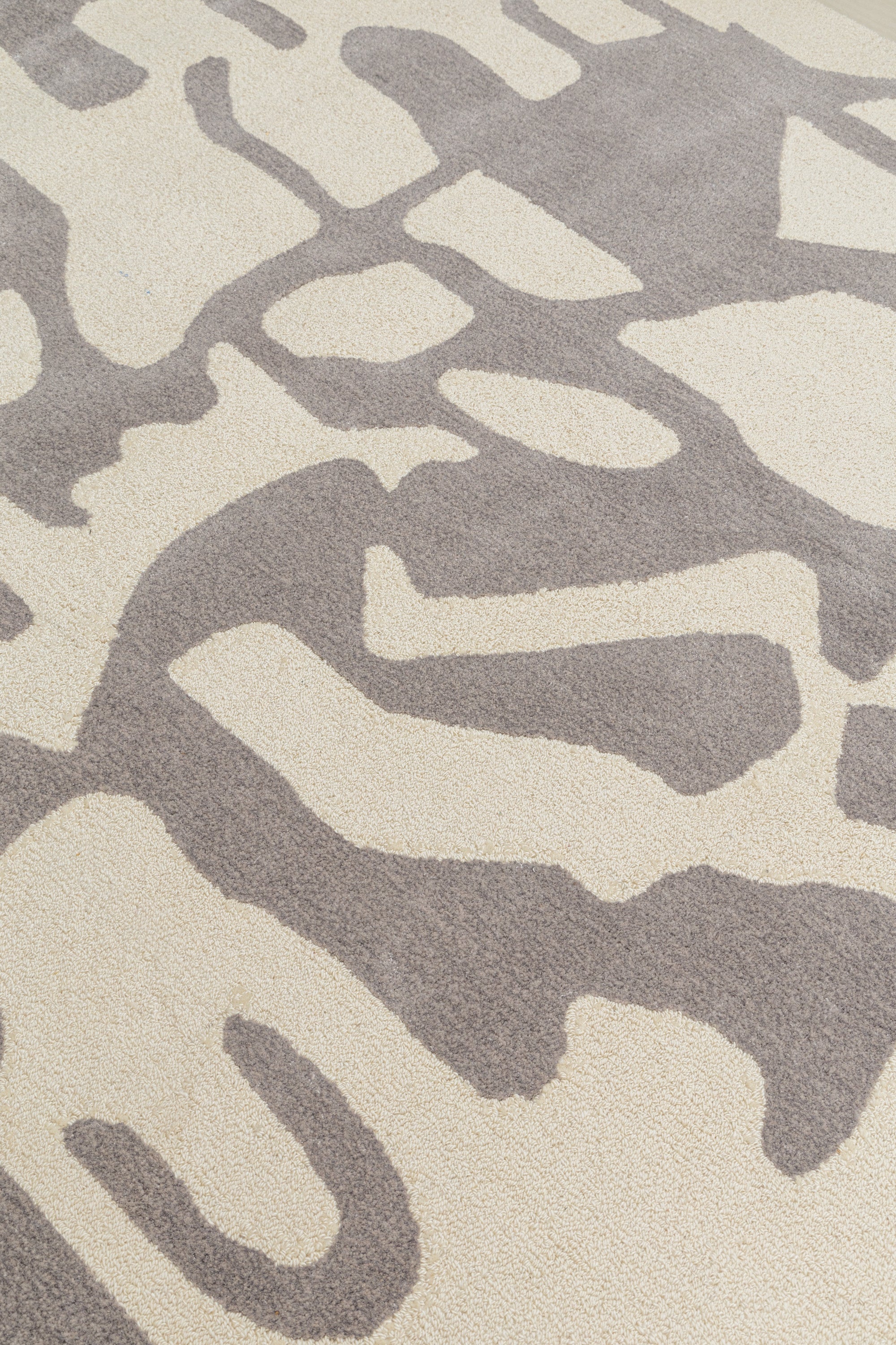 Jubbah Hand Tufted Rug