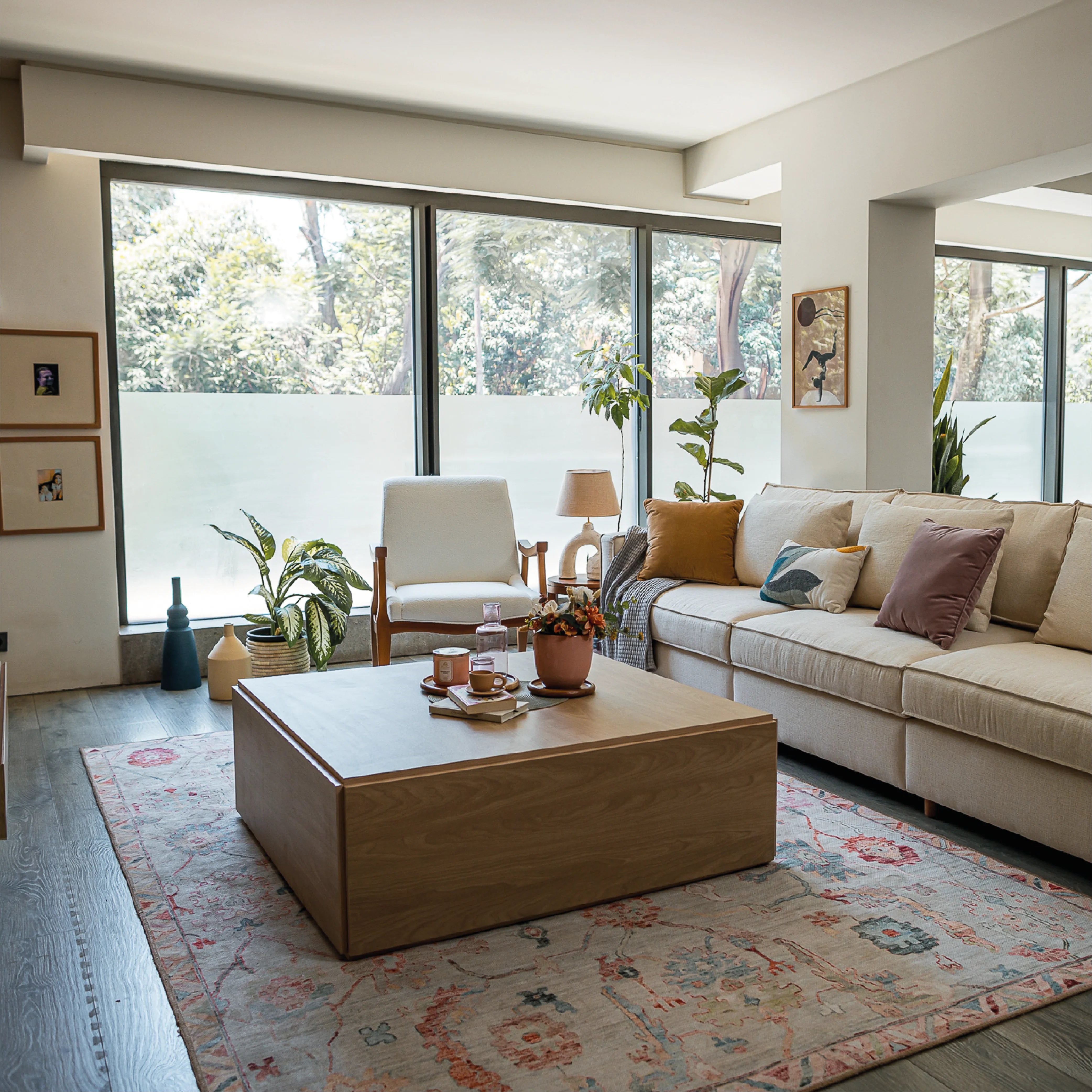 Tetra Middle Table